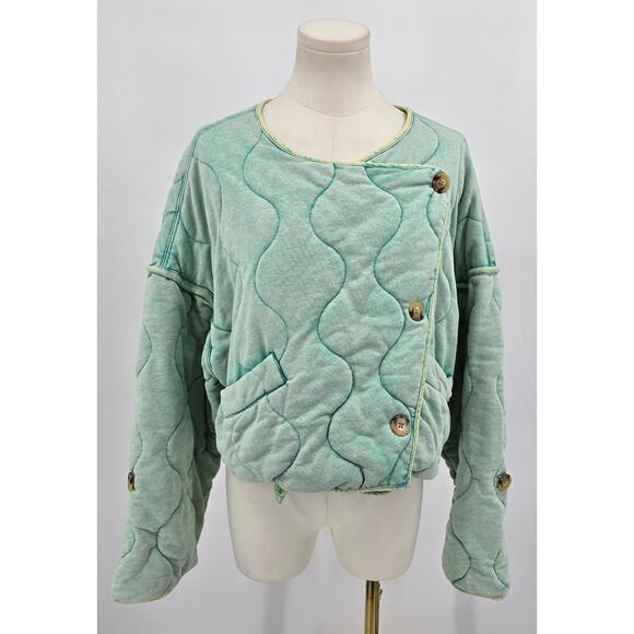 Oli & Hali Quilted Wavy Button Jacket - Picture 1 of 6